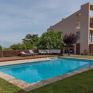 https://romantic-modern-apartment-swimming-pool-5-min-walk-from.catalonia-hotels.com