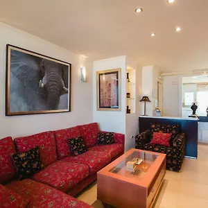 https://bella-vista-luxury-apartment.hotelsinnerja.org